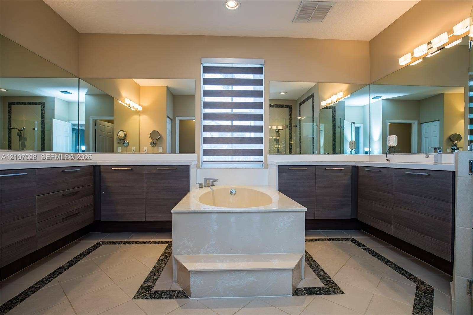 1593 SW 189th Avenue, Pembroke Pines, Pembroke Pines, FL 33029 Enormous storage space for the master bath