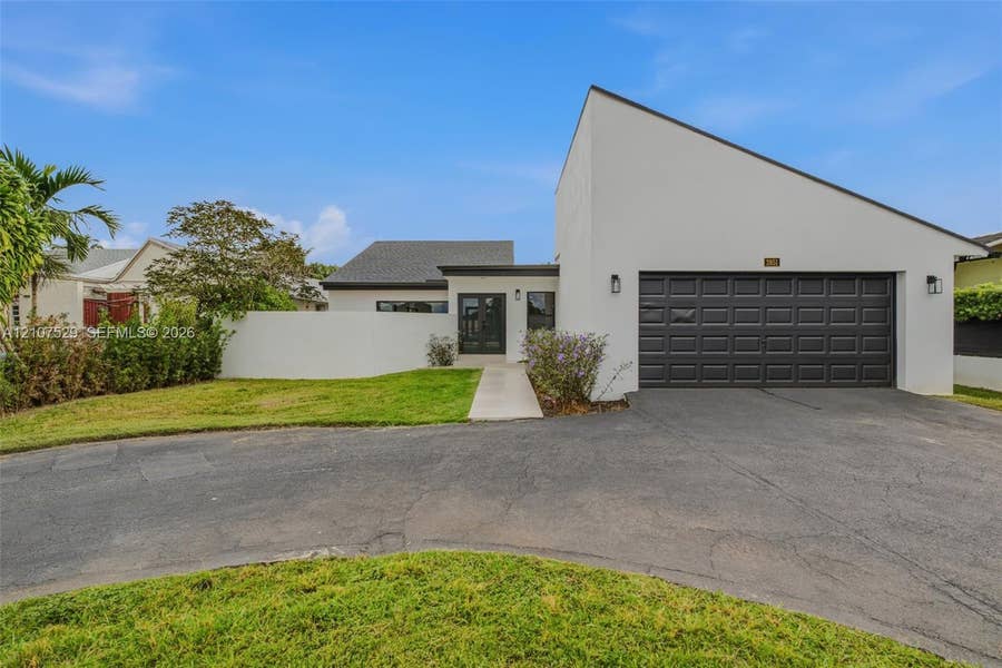 Property photo for 2851 SW 117th Avenue, Miami, FL