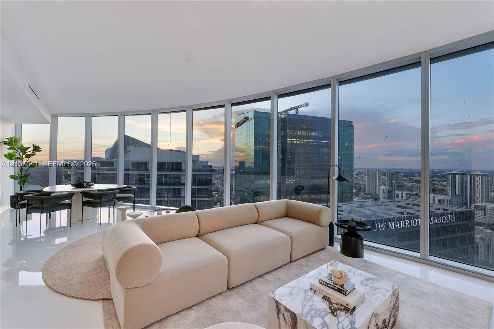 300 Biscayne Boulevard Way, #5108, Miami, Miami, FL 33131 Photo 3