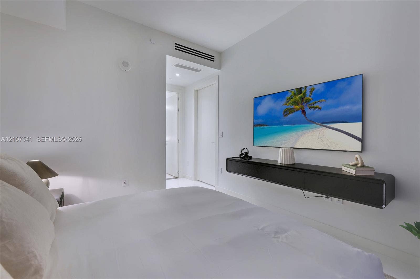 300 Biscayne Boulevard Way, #5108, Miami, Miami, FL 33131 Photo 11