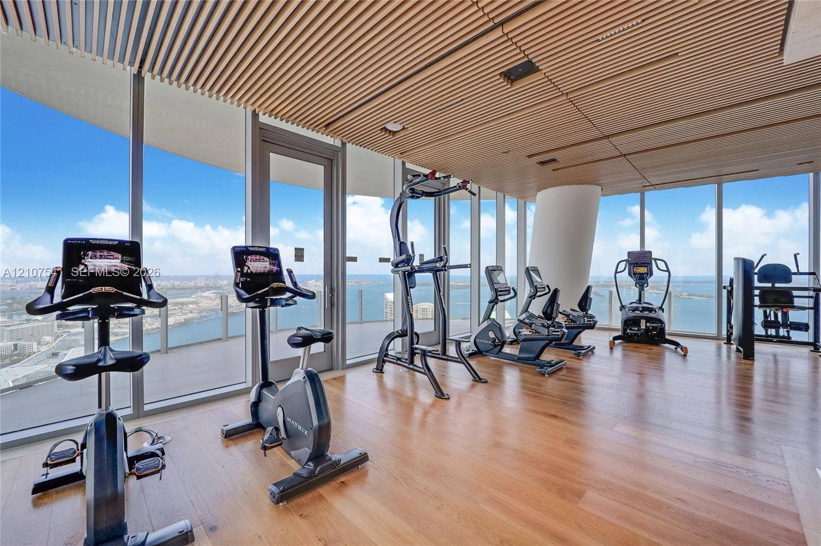 300 Biscayne Boulevard Way, #5108, Miami, Miami, FL 33131 Photo 35