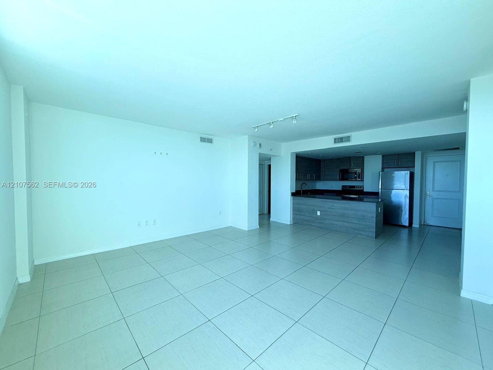 7525 E Treasure Drive, #1010, North Bay Village, North Bay Village, FL 33141 Photo 6