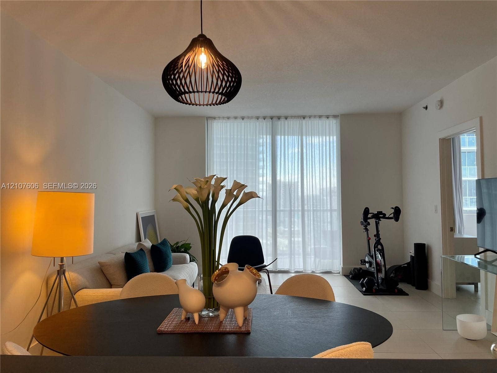 1060 Brickell Avenue, #2413, Miami, Miami, FL 33131 Photo 4