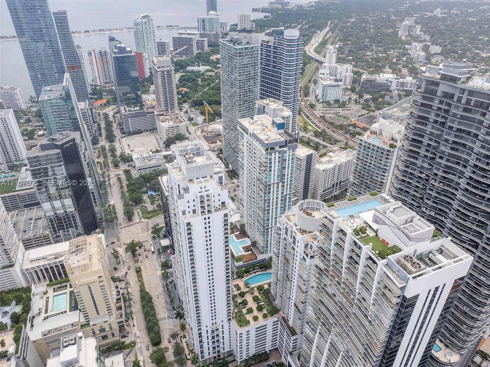 1060 Brickell Avenue, #2413, Miami, Miami, FL 33131 Photo 36