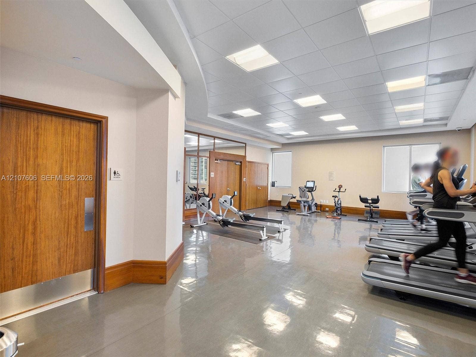 1060 Brickell Avenue, #2413, Miami, Miami, FL 33131 Photo 24