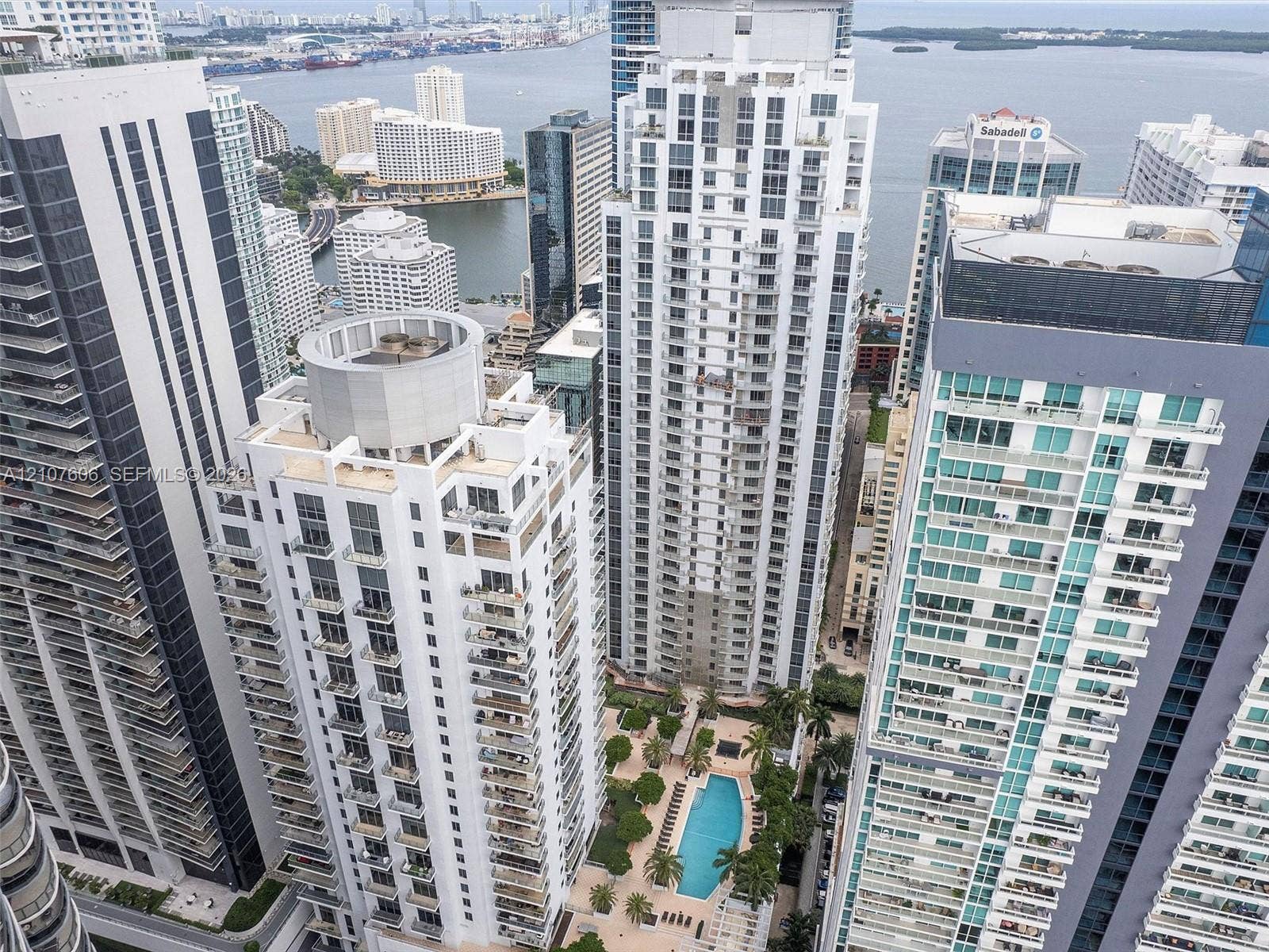 1060 Brickell Avenue, #2413, Miami, Miami, FL 33131 Photo 33