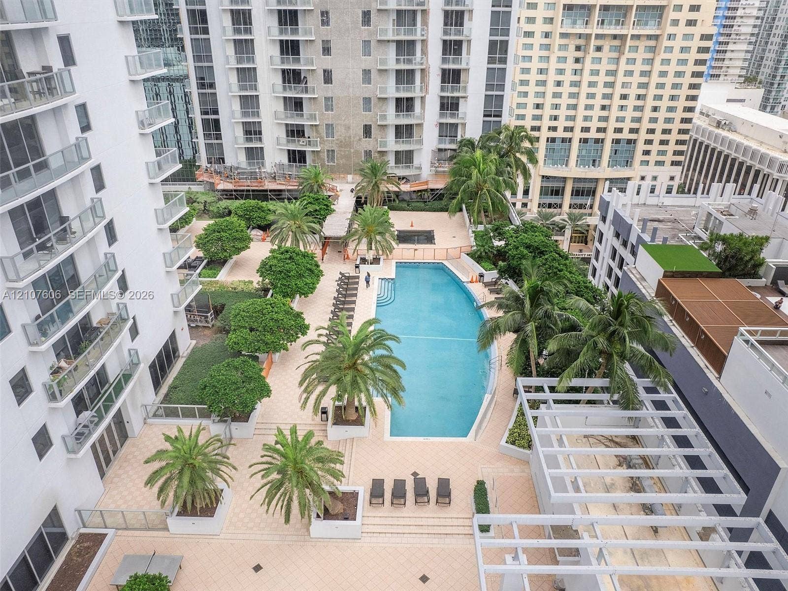 1060 Brickell Avenue, #2413, Miami, Miami, FL 33131 Photo 32