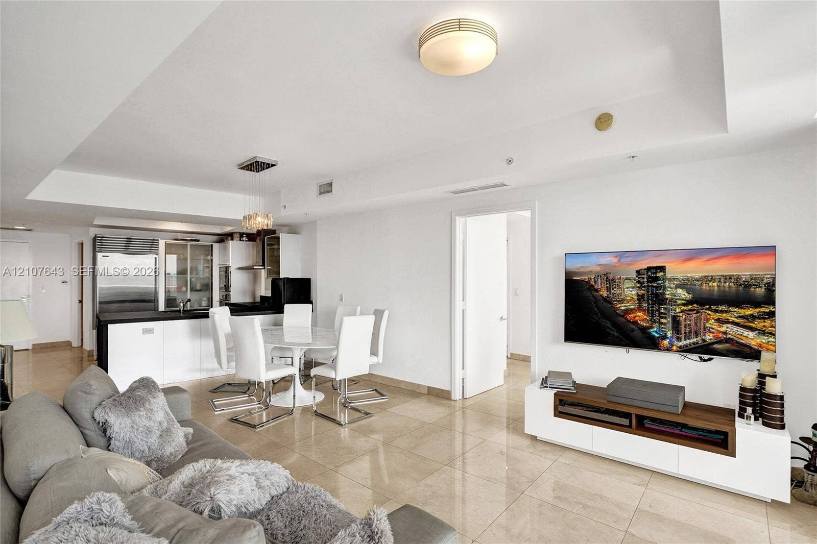 18201 Collins Avenue, #2007, Sunny Isles Beach, Sunny Isles Beach, FL 33160 Photo 11