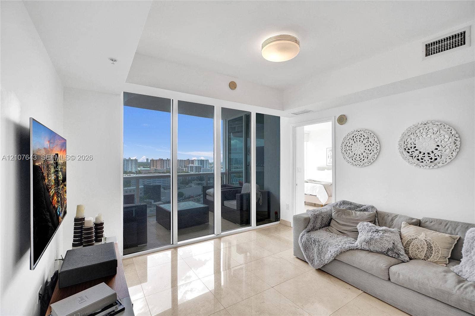 18201 Collins Avenue, #2007, Sunny Isles Beach, Sunny Isles Beach, FL 33160 Photo 8