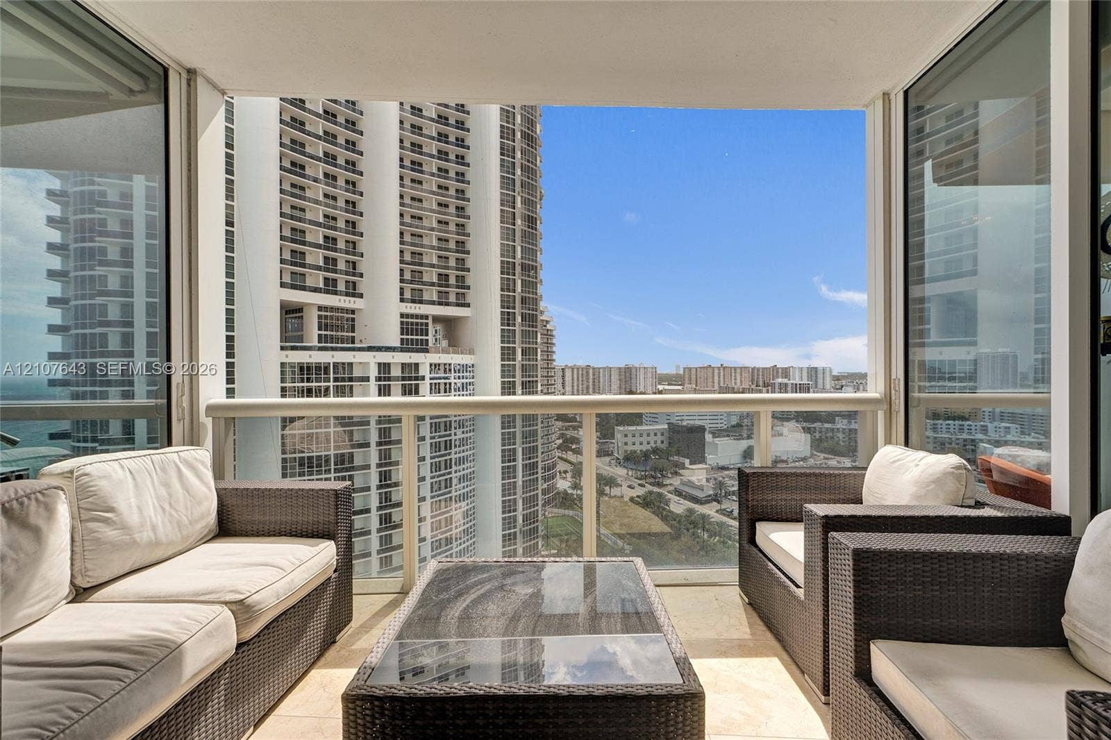 18201 Collins Avenue, #2007, Sunny Isles Beach, Sunny Isles Beach, FL 33160 Photo 32