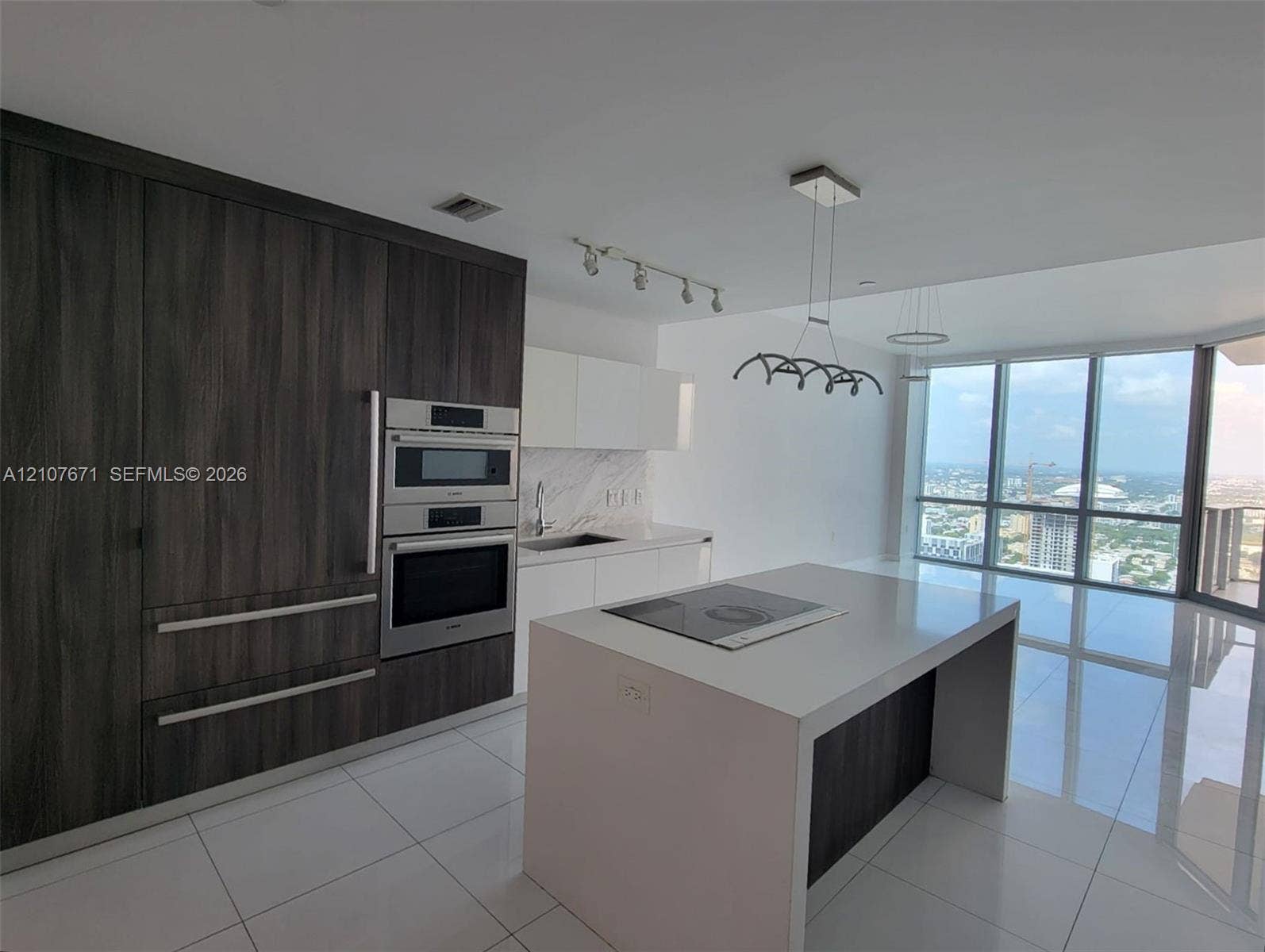 851 NE 1st Avenue, #4306, Miami, Miami, FL 33132 Photo 11