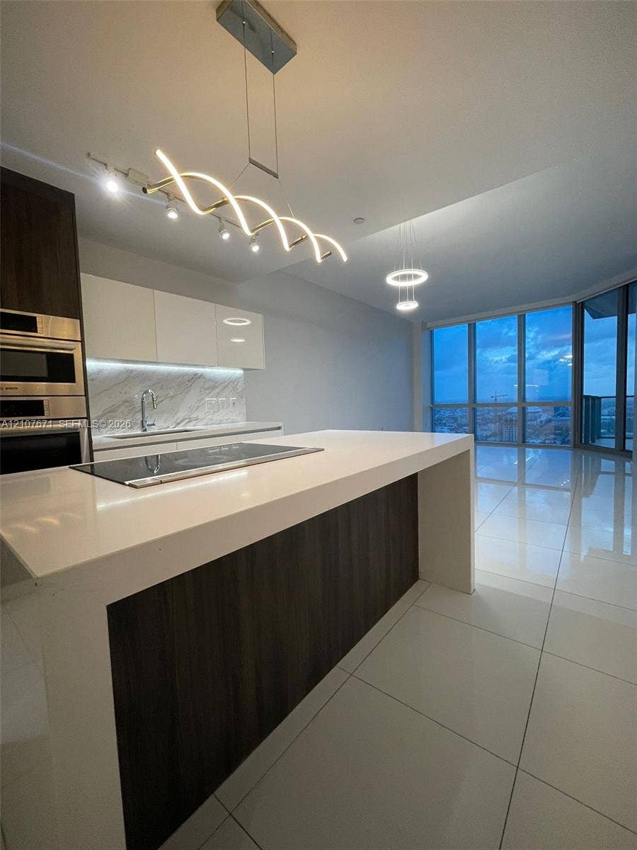 851 NE 1st Avenue, #4306, Miami, Miami, FL 33132 Photo 3