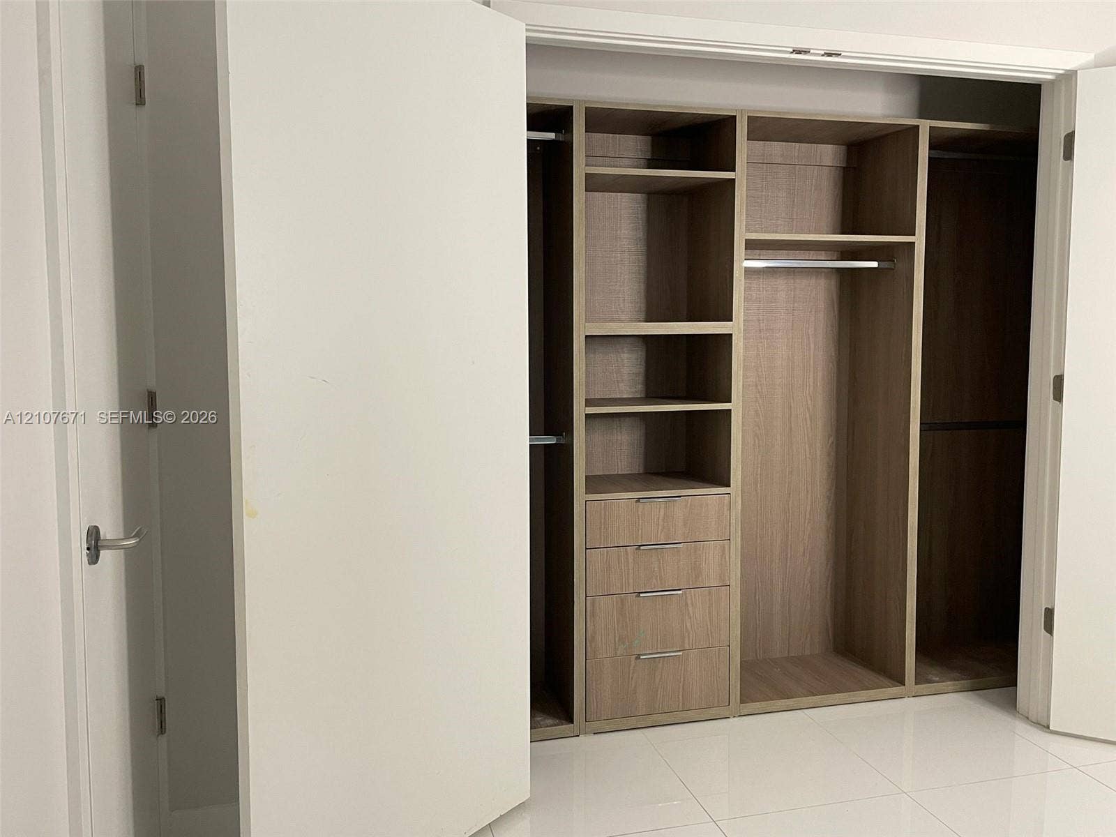 851 NE 1st Avenue, #4306, Miami, Miami, FL 33132 Photo 7