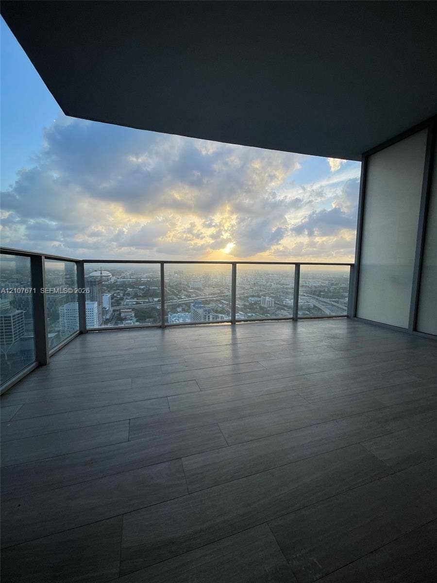 851 NE 1st Avenue, #4306, Miami, Miami, FL 33132 Photo 27