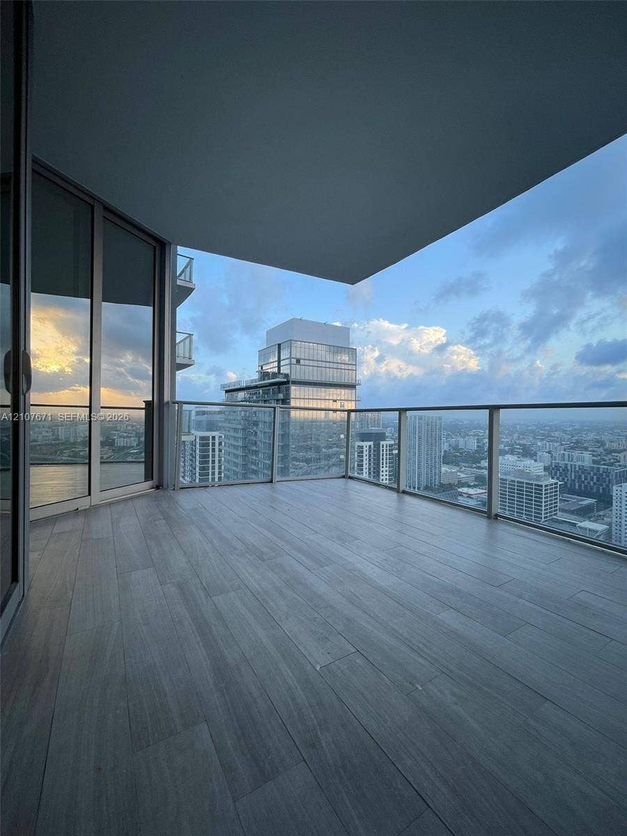 851 NE 1st Avenue, #4306, Miami, Miami, FL 33132 Photo 29