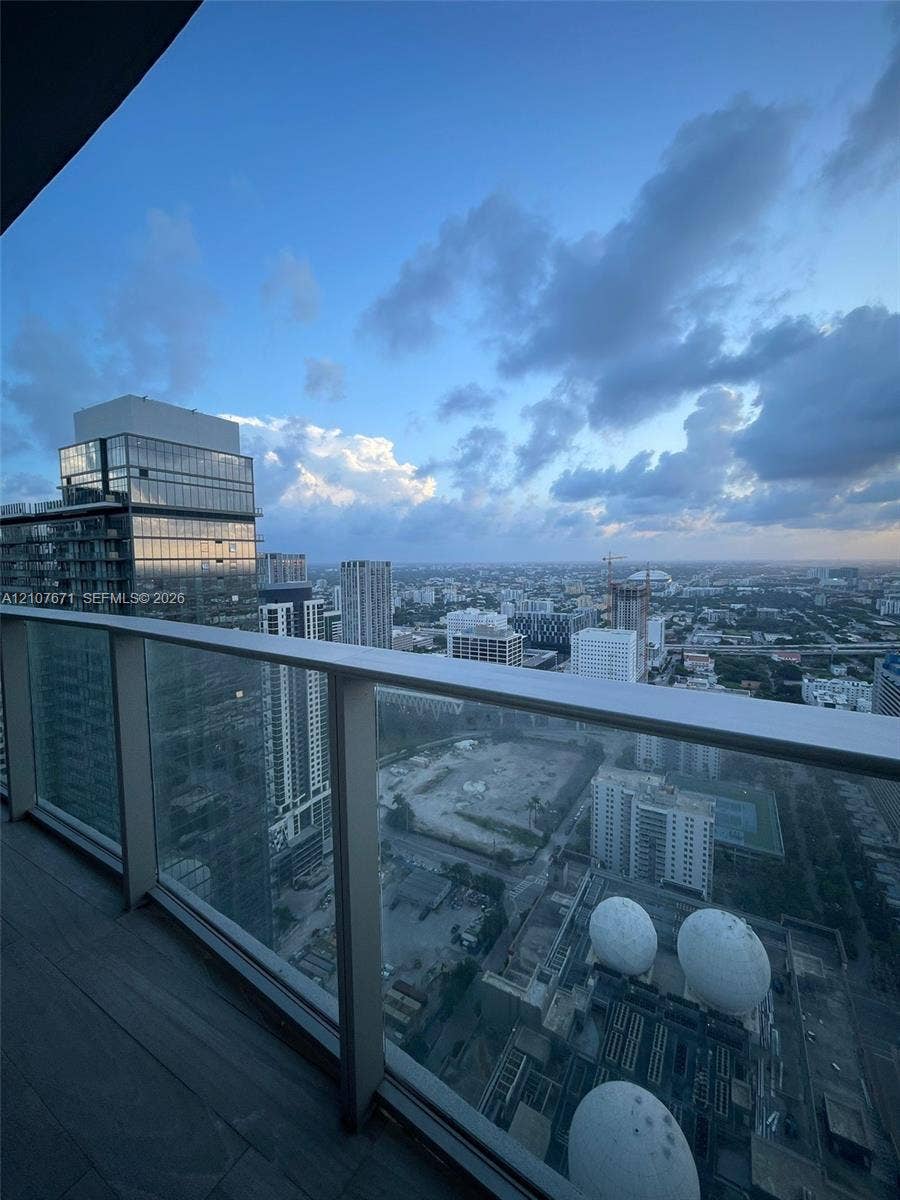 851 NE 1st Avenue, #4306, Miami, Miami, FL 33132 Photo 30
