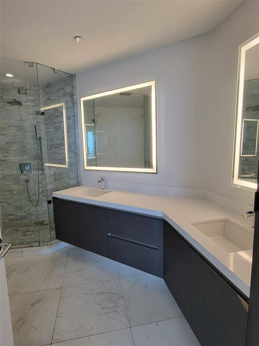 851 NE 1st Avenue, #4306, Miami, Miami, FL 33132 Photo 25