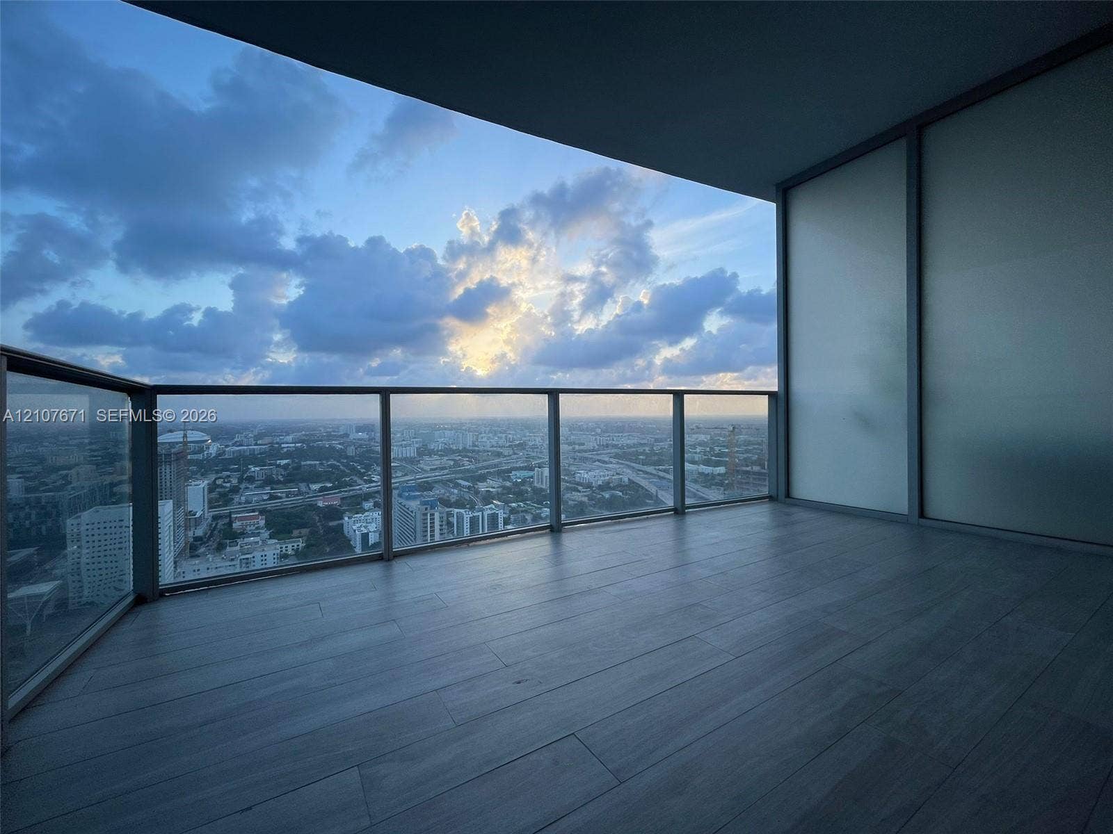 851 NE 1st Avenue, #4306, Miami, Miami, FL 33132 Photo 31