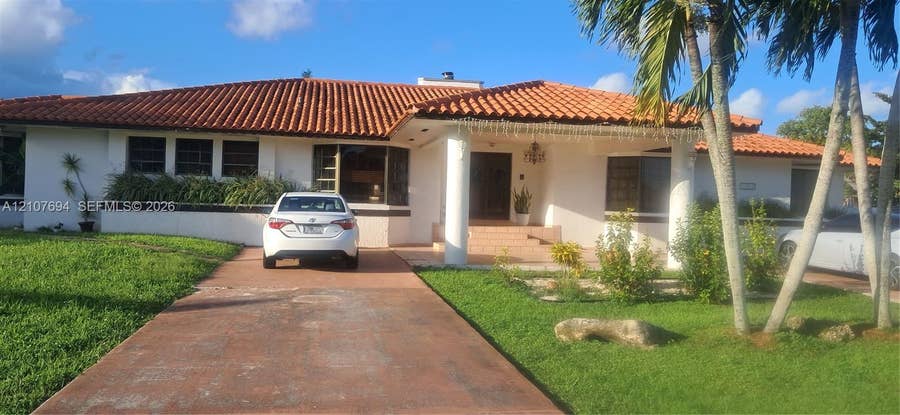 Property photo for 13915 SW 14 Street, Miami, FL