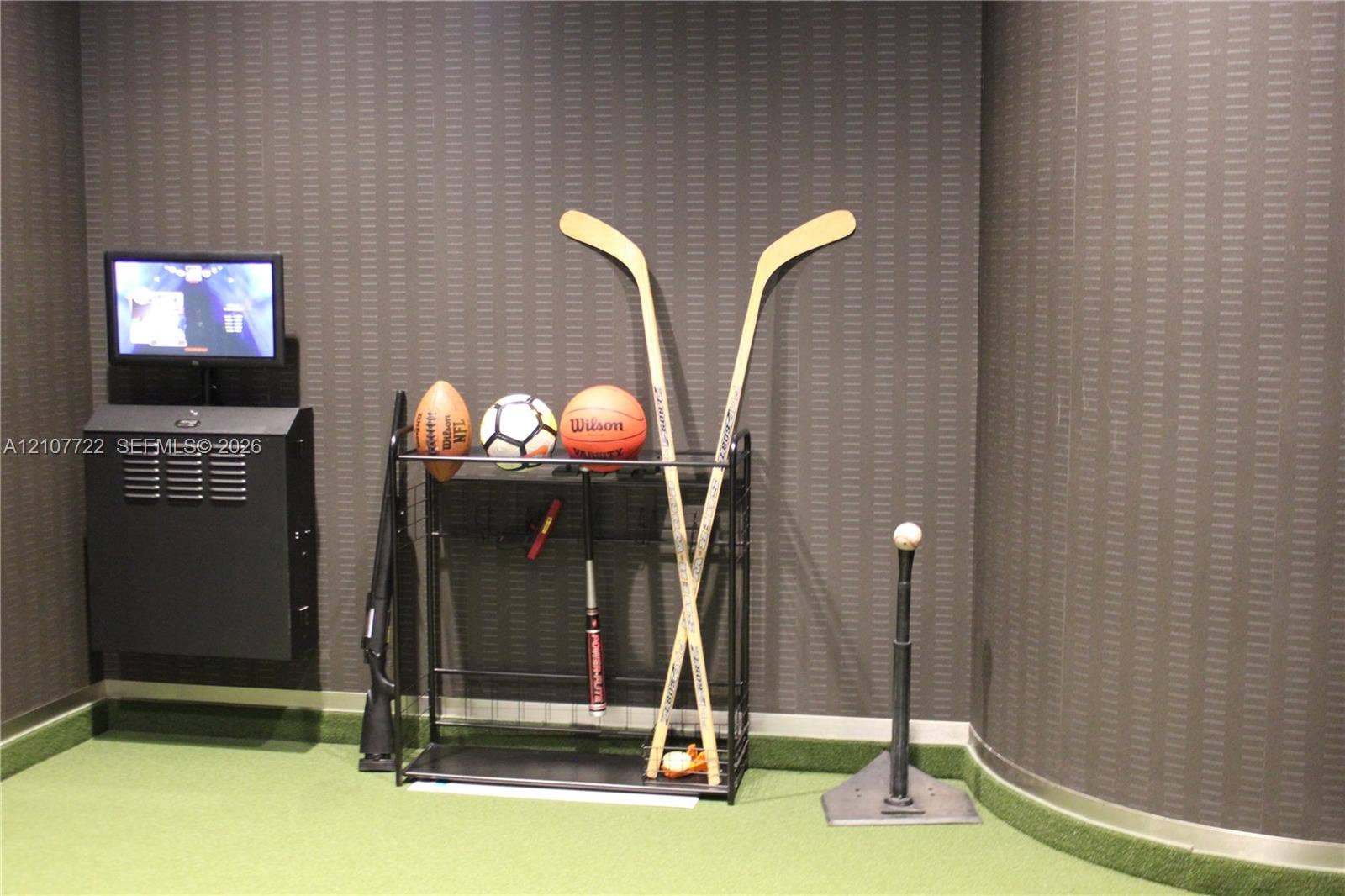 18555 Collins Avenue, #4604, Sunny Isles Beach, Sunny Isles Beach, FL 33160 simulator room