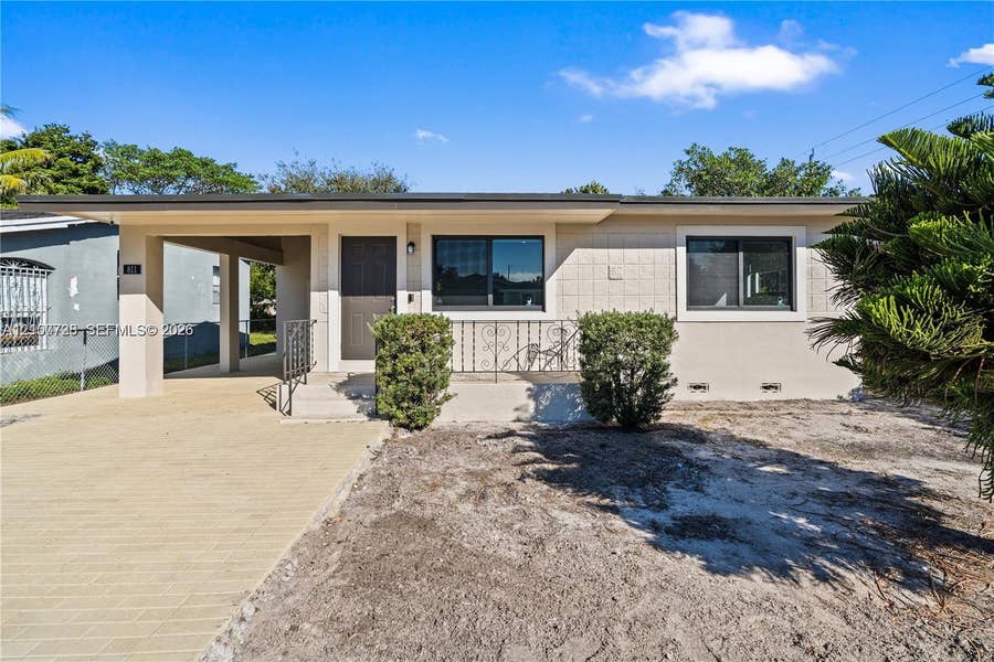 Property photo for 811 NW 115th Street, Miami, FL