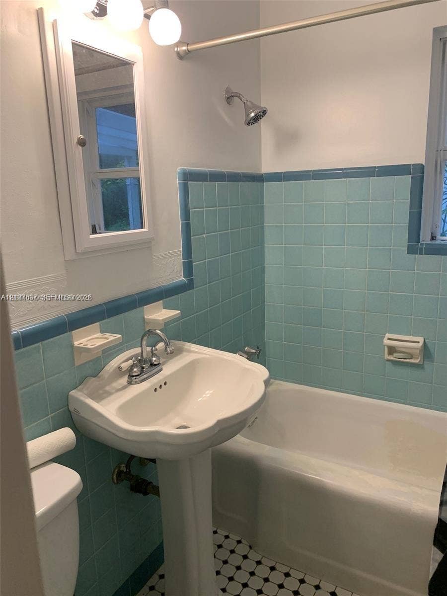 845 SW 11th Court, Fort Lauderdale, Fort Lauderdale, FL 33315 Photo 15