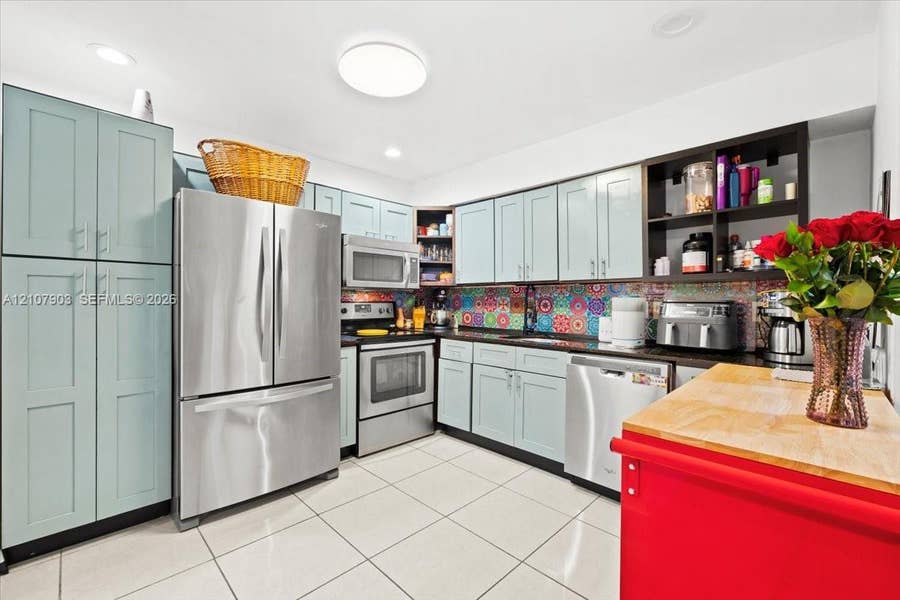 Property photo for 924 SW 15th Terrace, Fort Lauderdale, FL