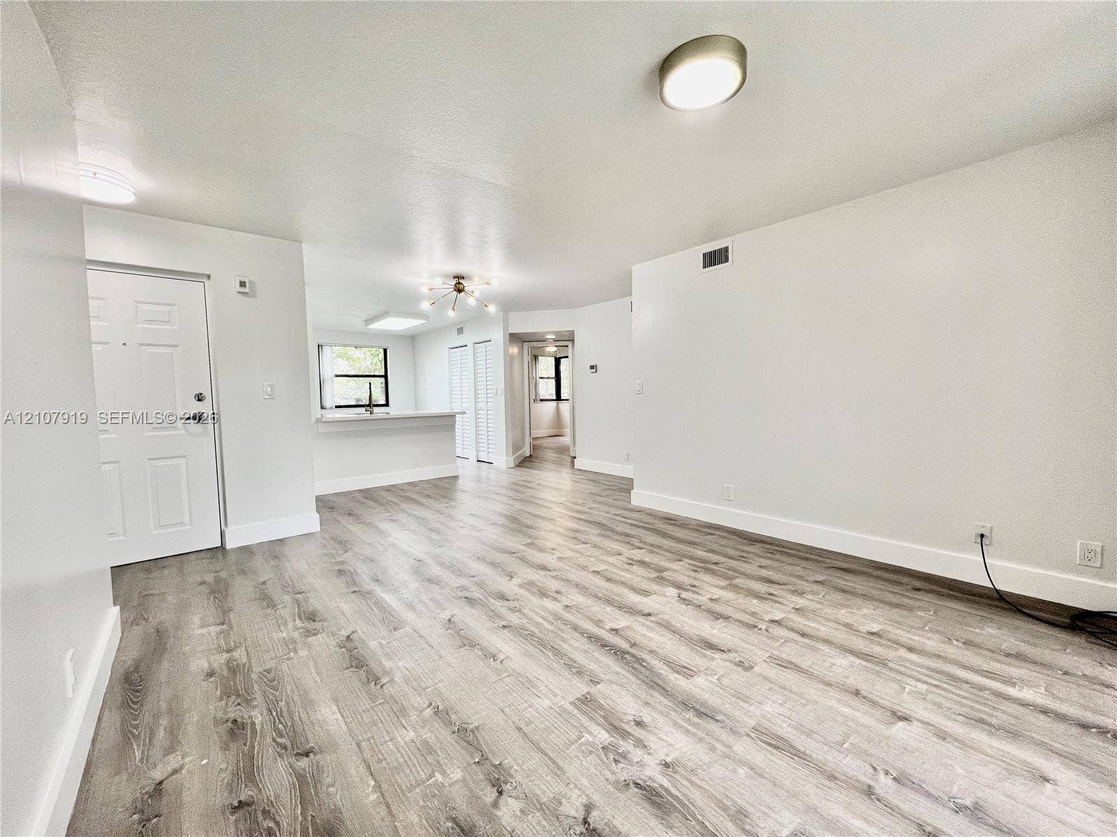 10105 W Sunrise Boulevard, #101, Plantation, Plantation, FL 33322 Photo 16
