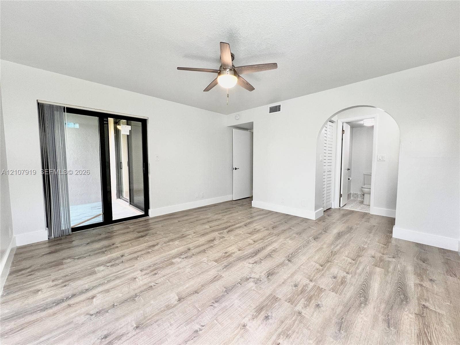 10105 W Sunrise Boulevard, #101, Plantation, Plantation, FL 33322 Photo 3