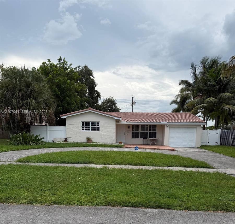 Property photo for 1806 N 38th Avenue, Hollywood, FL