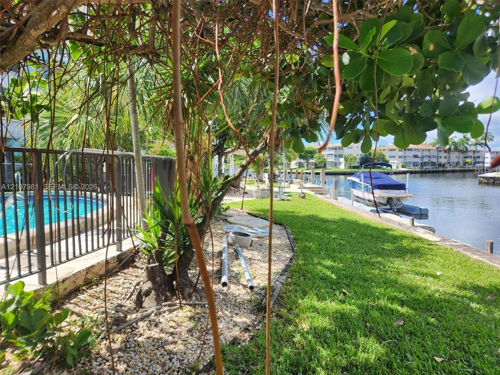 455 Golden Isles Drive, #305, Hallandale Beach, Hallandale Beach, FL 33009 Photo 12