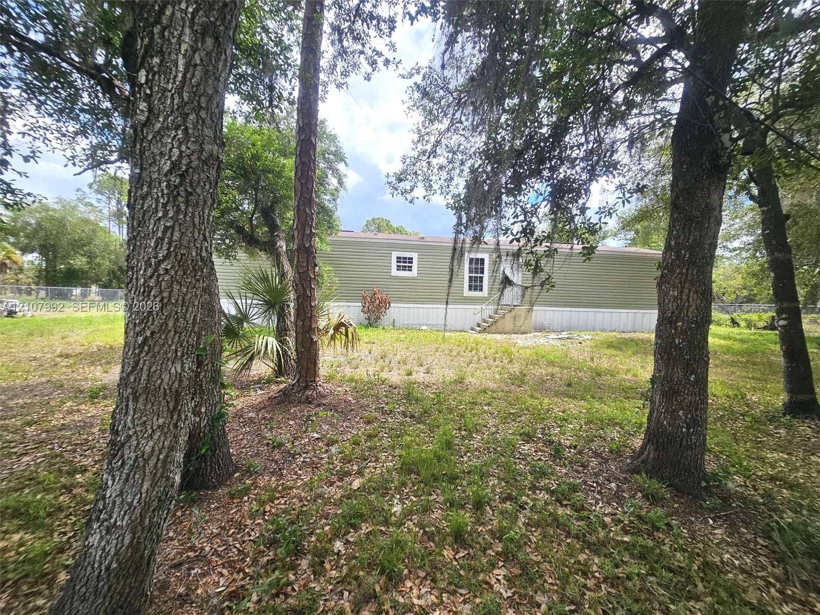 725 S Mayoral Street, Clewiston, FL 33440 Photo 3