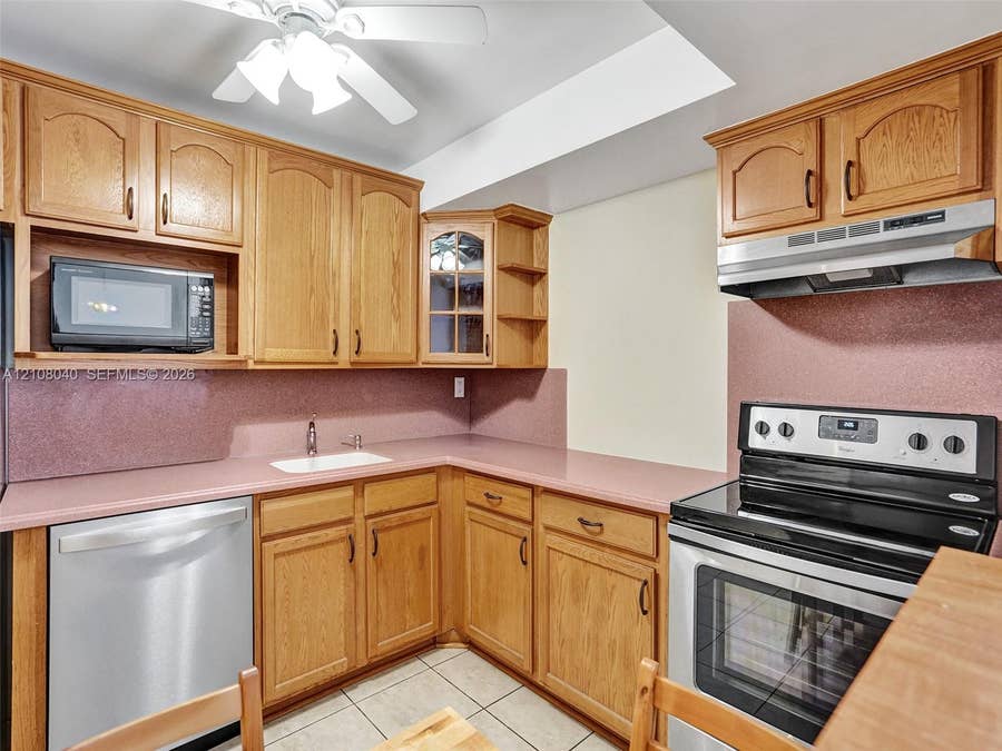 Property photo for 2001 Atlantic Shores Boulevard, #419, Hallandale Beach, FL