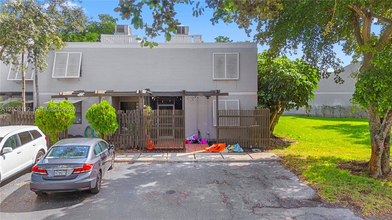 1431 NW 112th Terrace, Pembroke Pines, FL 33026 Photo 2