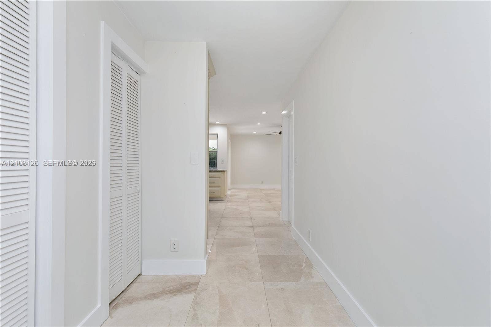 11700 NW 4th Street, Plantation, Plantation, FL 33325 Foyer