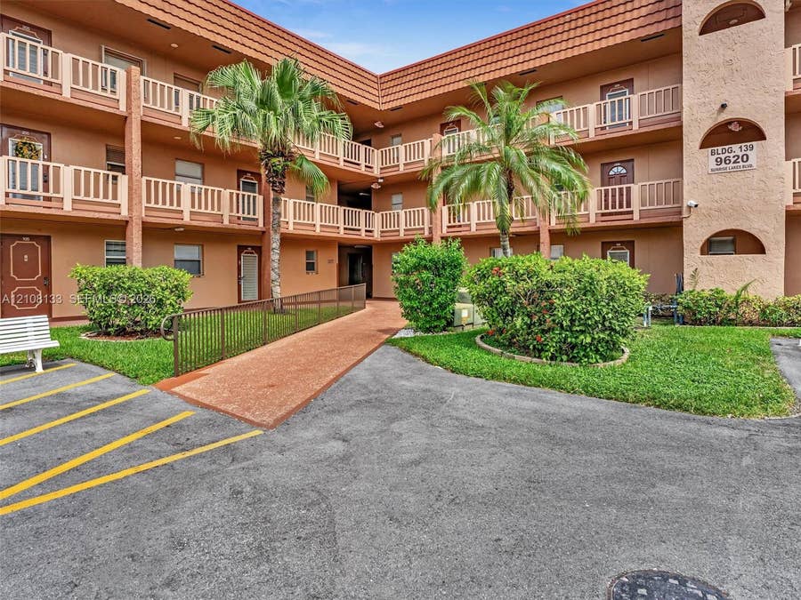 Property photo for 9620 Sunrise Lakes Boulevard, #302, Sunrise, FL