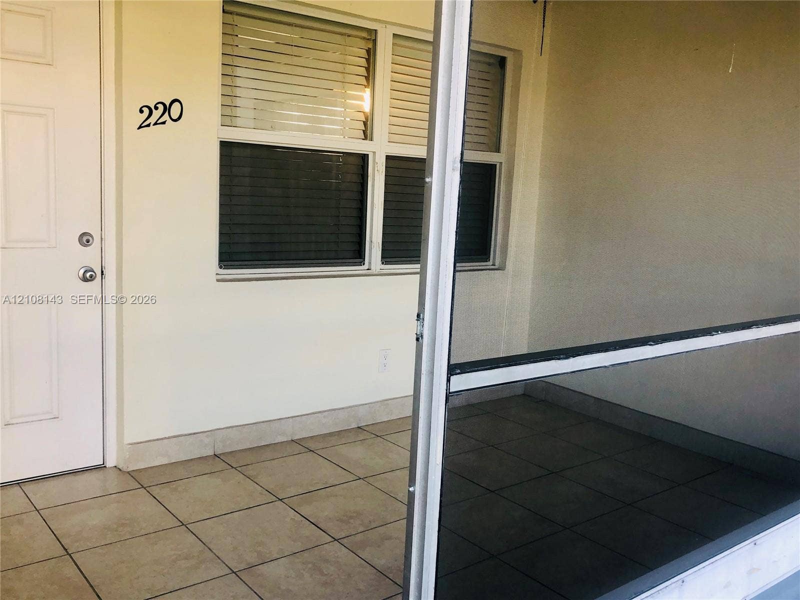 541 Blue Heron Drive, #220, Hallandale Beach, FL 33009 Photo 26