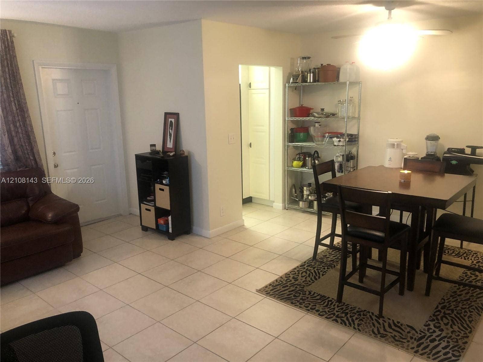 541 Blue Heron Drive, #220, Hallandale Beach, FL 33009 ENTERANCE/LIVING/DINING AREA