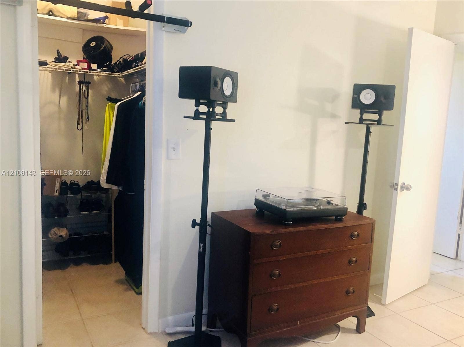 541 Blue Heron Drive, #220, Hallandale Beach, FL 33009 WALKING CLOSET