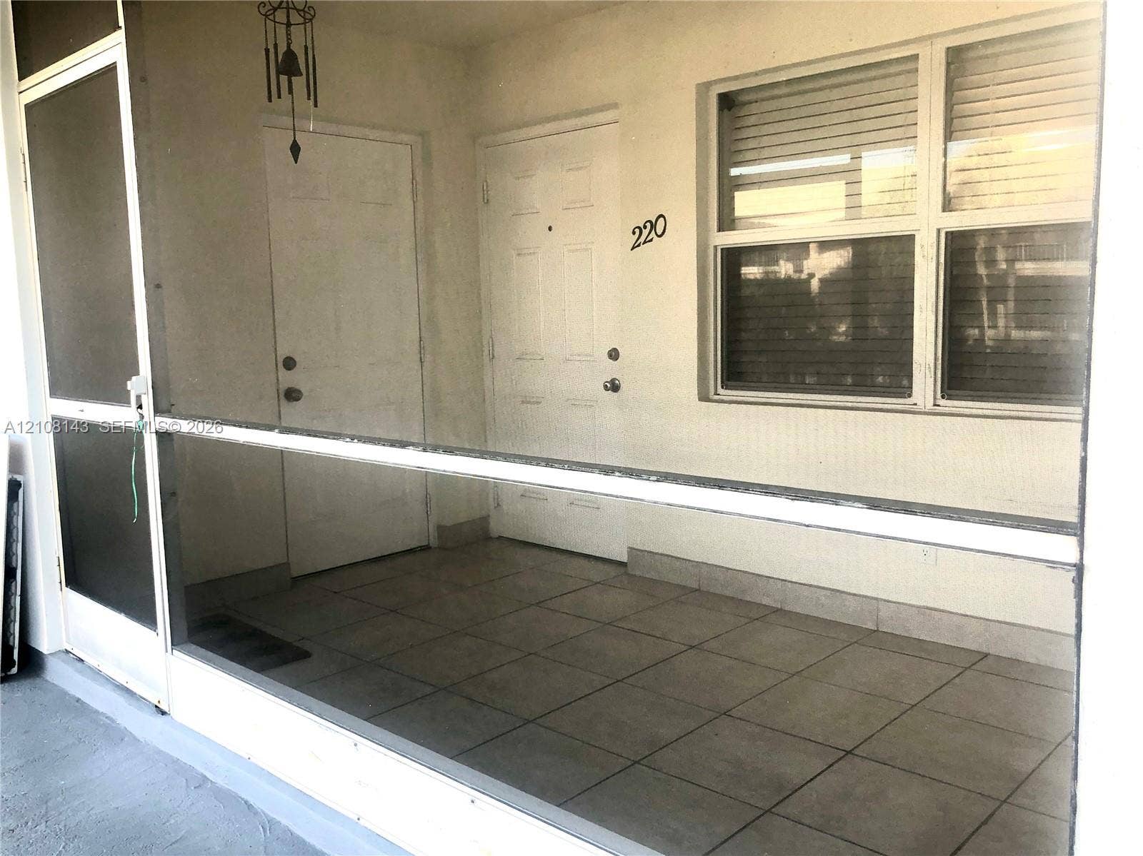 541 Blue Heron Drive, #220, Hallandale Beach, FL 33009 SPACIOUS SCREENED PORCH