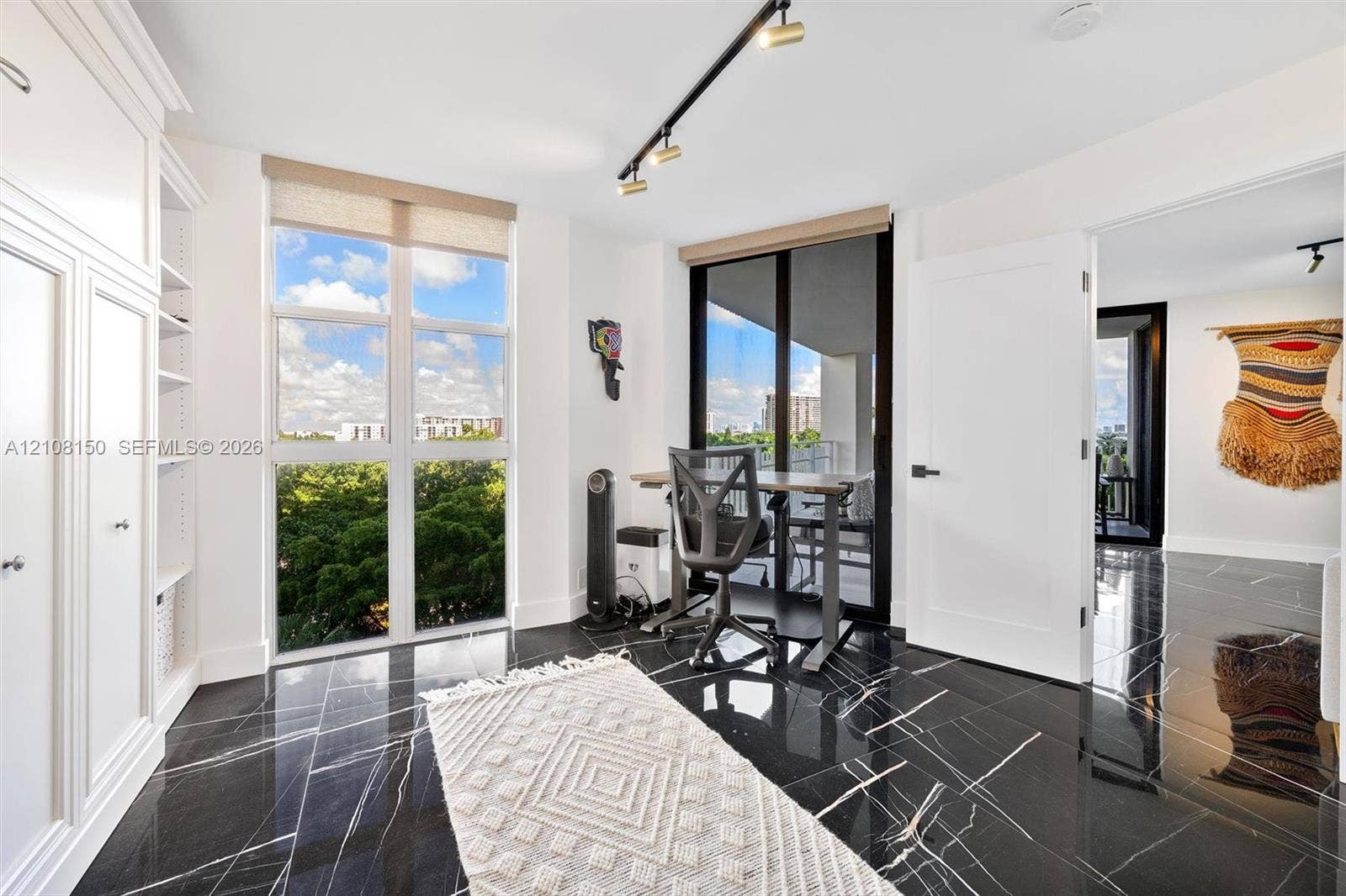 1000 Quayside Terrace, #709, Miami, Miami, FL 33138 Photo 13