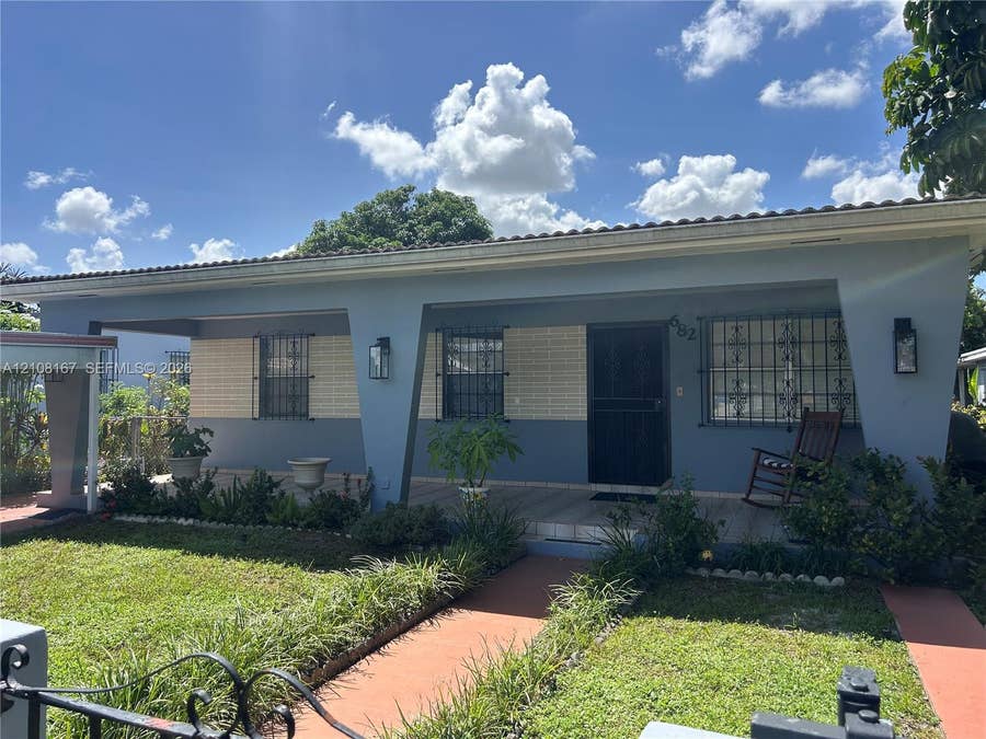 Property photo for 682 W 37th Street, Hialeah, FL