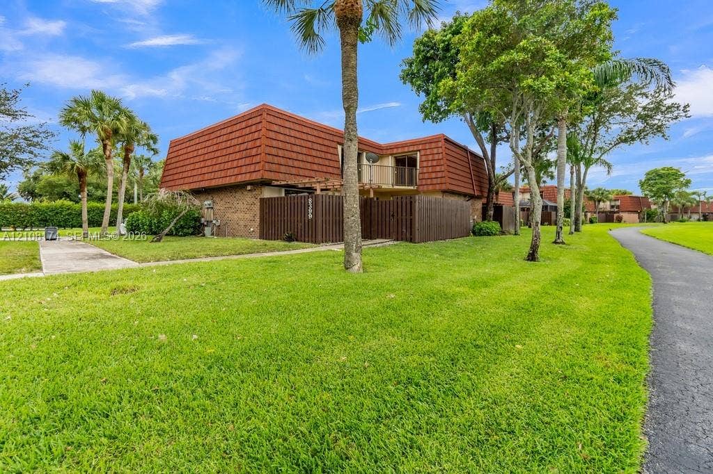 8399 Boca Rio Drive, Boca Raton, FL 33433 Photo 4