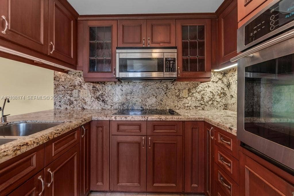 8399 Boca Rio Drive, Boca Raton, FL 33433 Photo 12