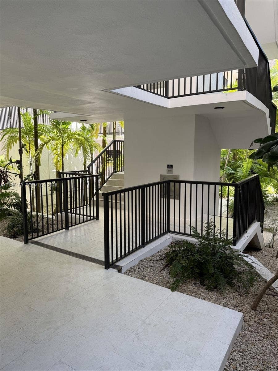 101 Ocean Lane Drive, #205, Key Biscayne, Key Biscayne, FL 33149 Photo 18
