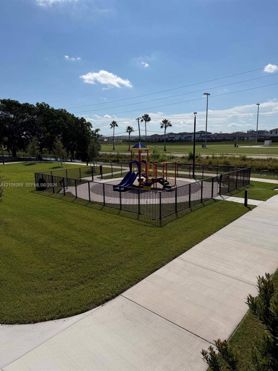2593 SE 25th Drive, Homestead, Homestead, FL 33035 Photo 12