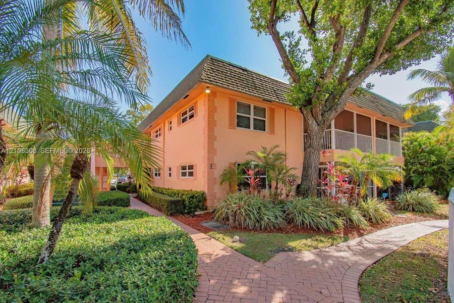 Property photo for 770 SE 2nd Avenue, #E201, Deerfield Beach, FL