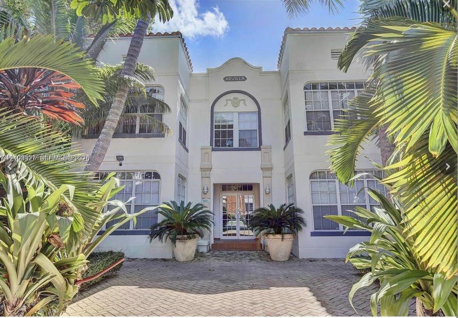 Property photo for 1127 Euclid Avenue, #207, Miami Beach, FL