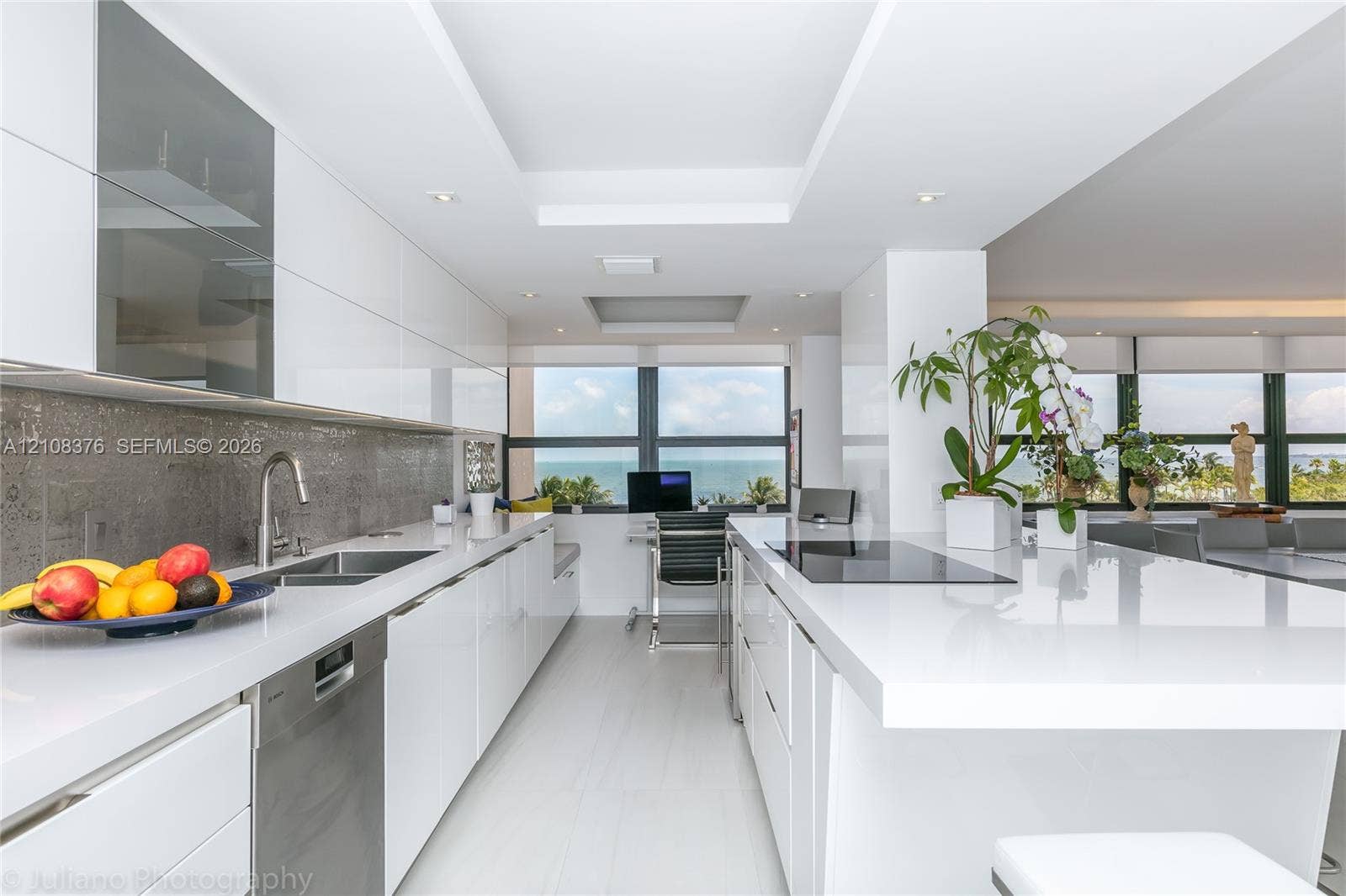 3 Grove Isle Drive, #C502, Miami, Miami, FL 33133 Photo 4