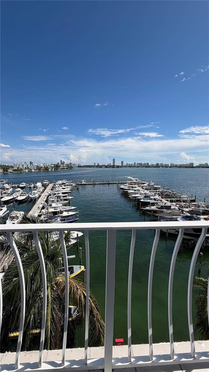 Property photo for 7601 E Treasure Drive, #618, North Bay Village, FL